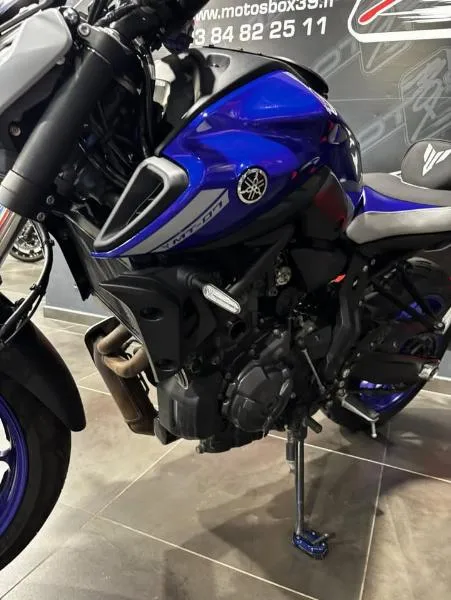 MT07