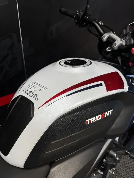 TRIDENT 660