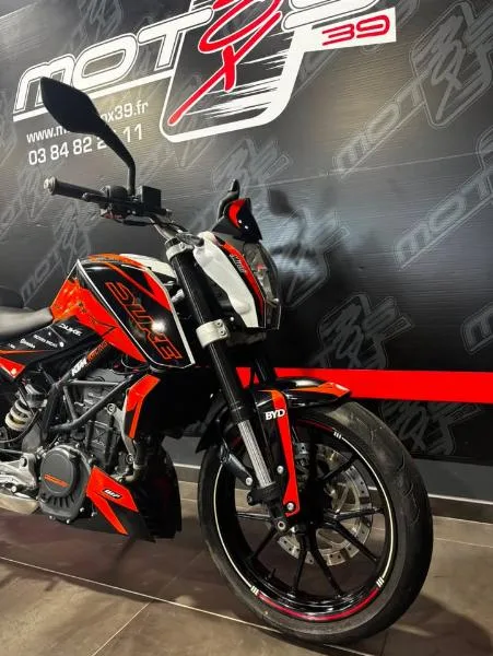 125 DUKE