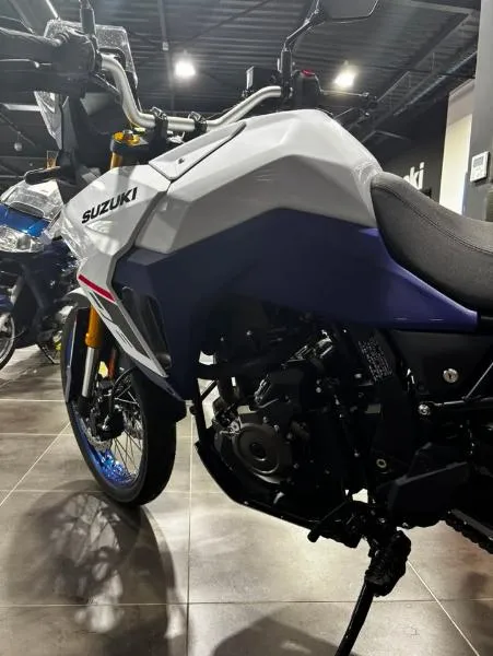 VSTROM 800DE