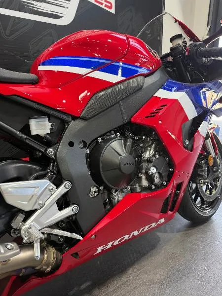 CBR 1000 RRR