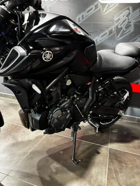 MT07