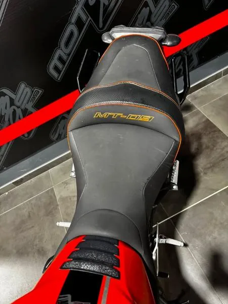 MT09