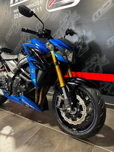 GSXS 750