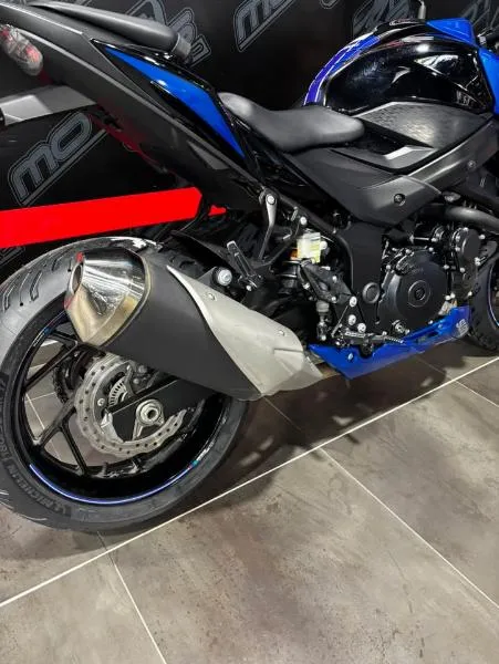GSXS 750