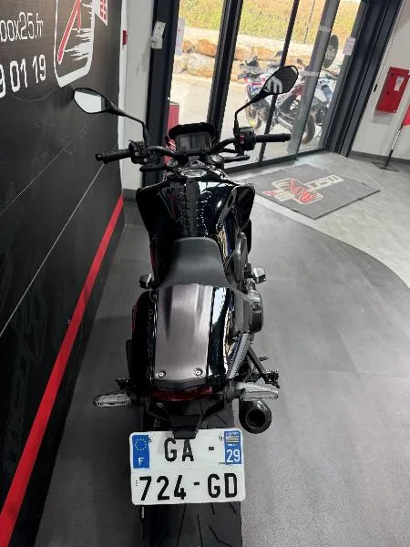 CB 1000 R