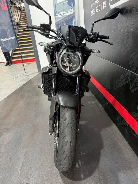CB 1000 R