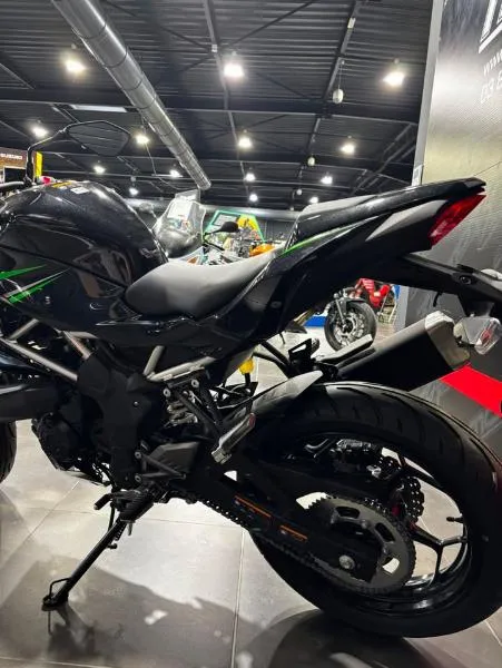Z125
