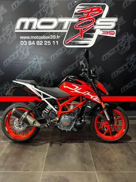 390 DUKE