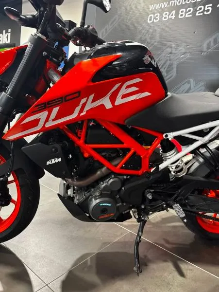 390 DUKE