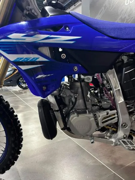 YZ250