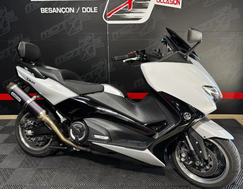 TMAX 530 DX