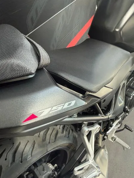 CB 750 HORNET