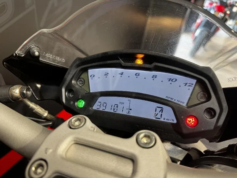 MONSTER 796