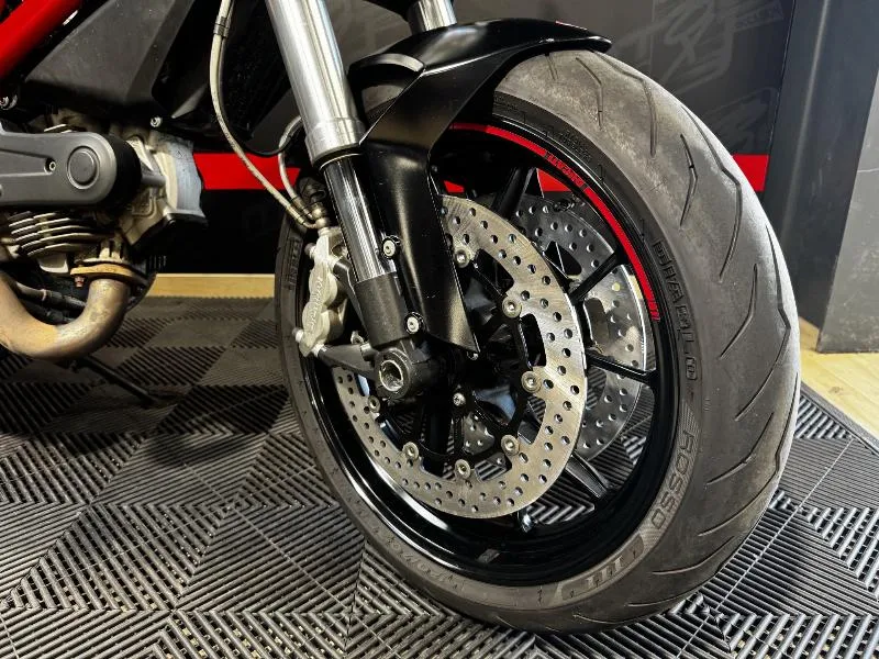MONSTER 796
