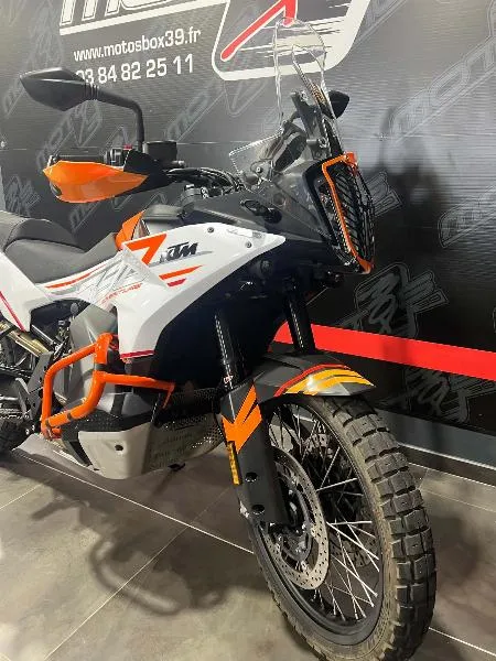 790 ADVENTURE