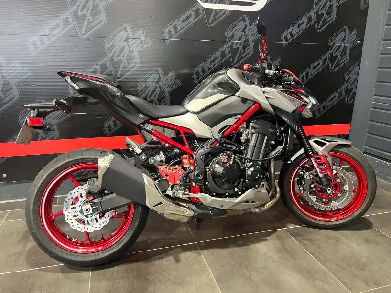 Z 900