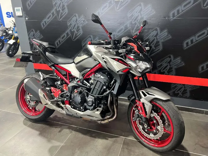Z 900