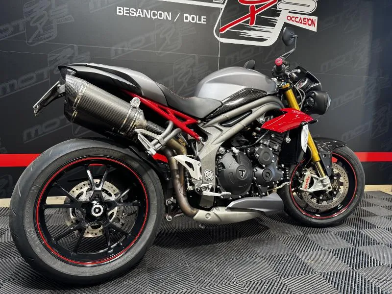 SPEED TRIPLE 1050 R