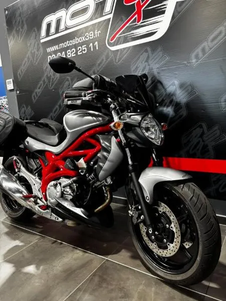 GLADIUS 650 ABS
