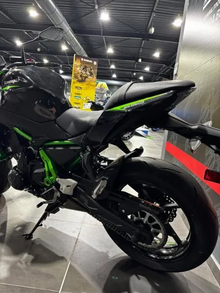 1100 SX SE