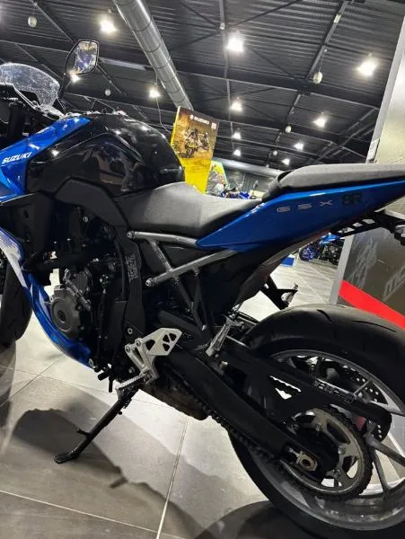 GSX8R