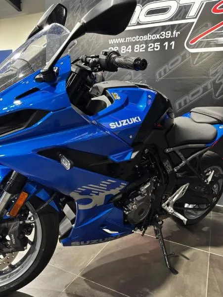 GSX8R