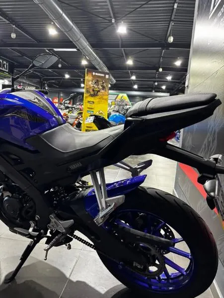 MT125 ABS