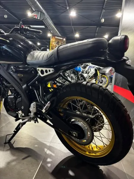 XSR 125 Legacy