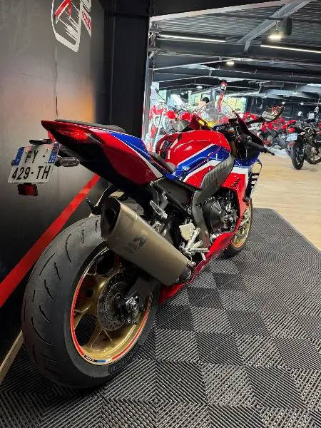CBR 1000  RRR FIREBLADE SP