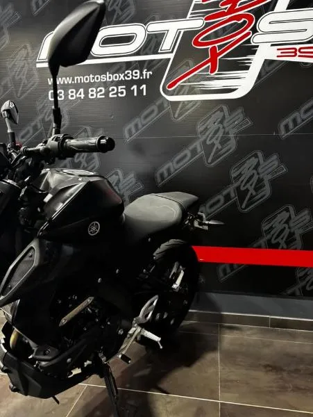 MT125 ABS