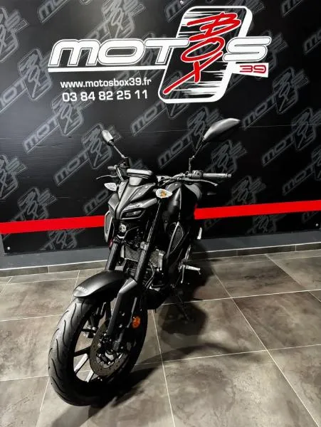 MT125 ABS