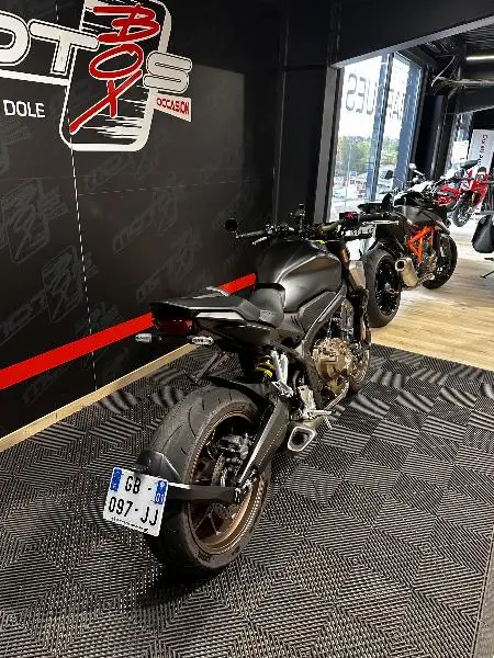 CB 650 R