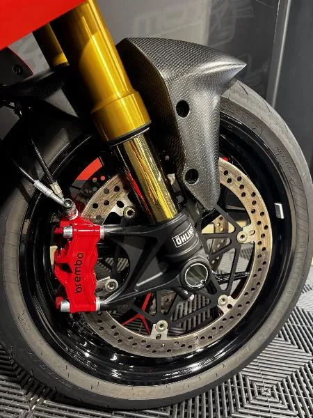 DIAVEL V4