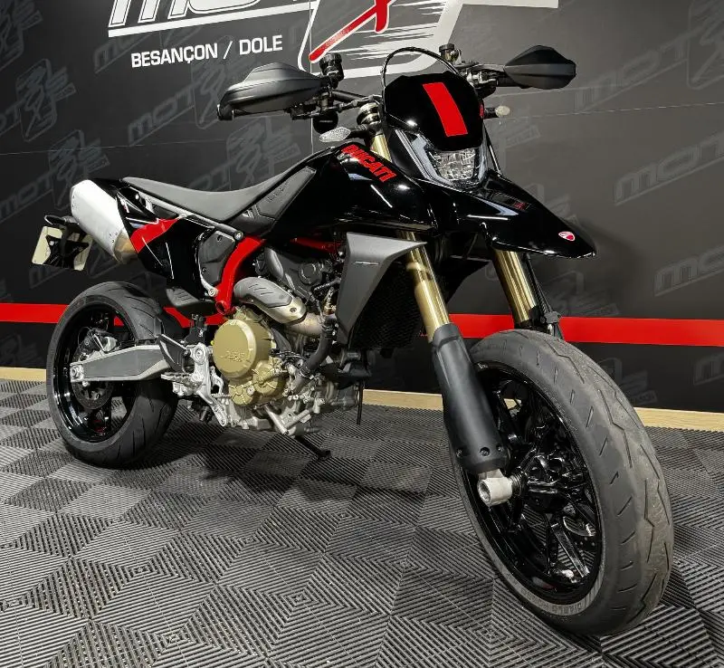 698 hypermotard