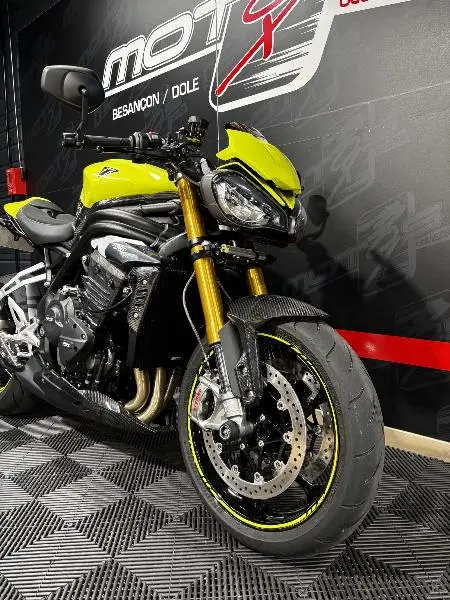 Speed Triple 1200 RX
