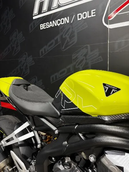 Speed Triple 1200 RX