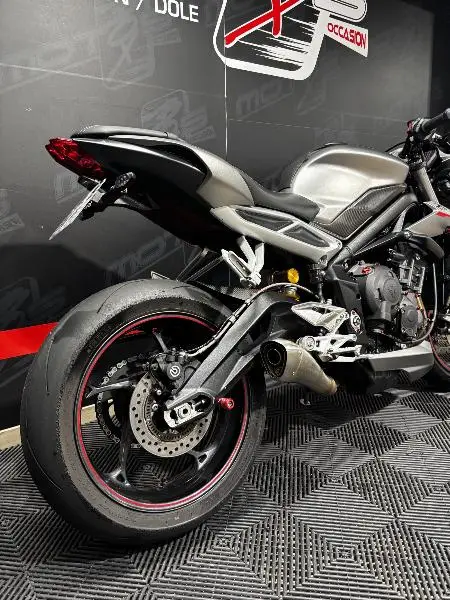 STREET TRIPLE 765