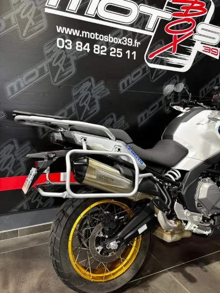 MT 700