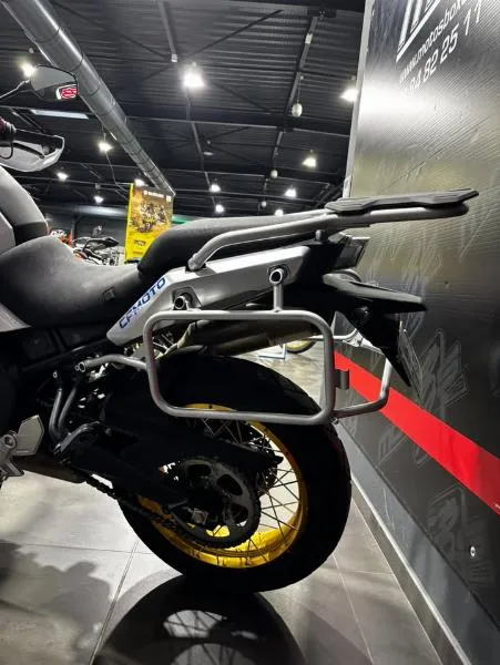 MT 700