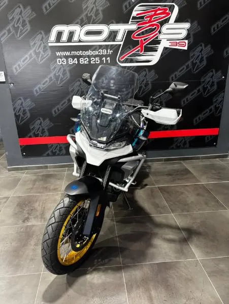 MT 700