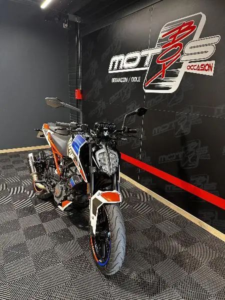 125 DUKE