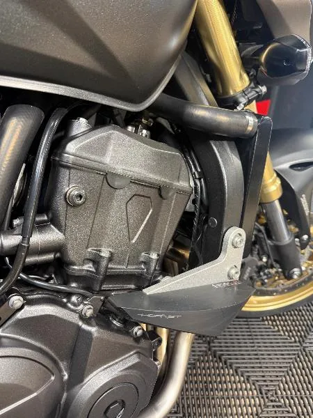 CB 600 F HORNET