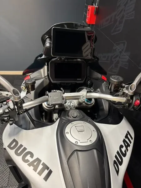 Multistrada v4 rs