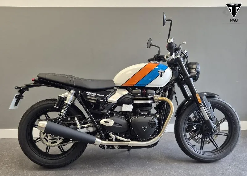 SPEED TWIN 900