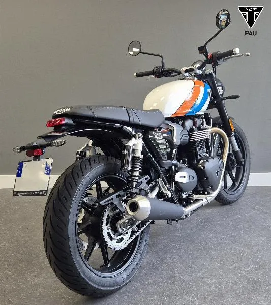 SPEED TWIN 900