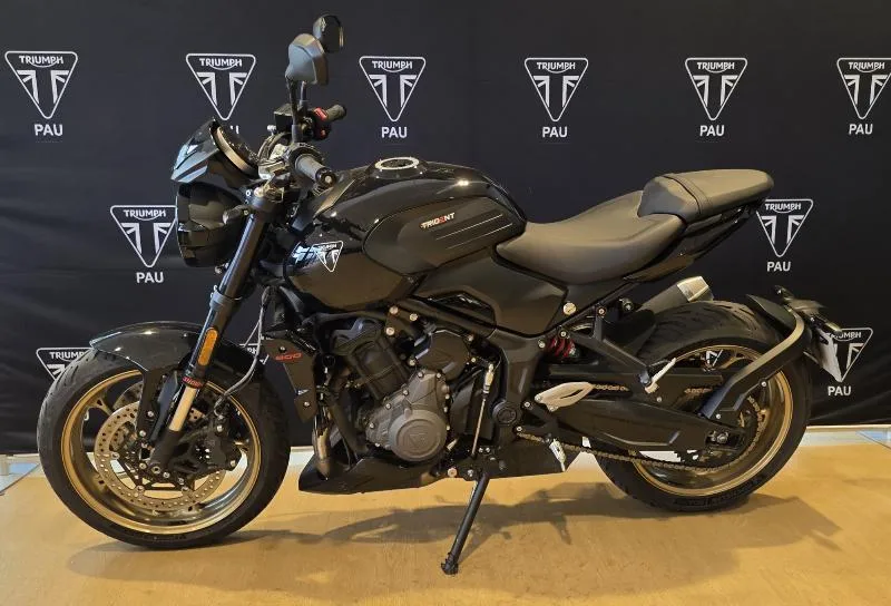 TRIDENT 800
