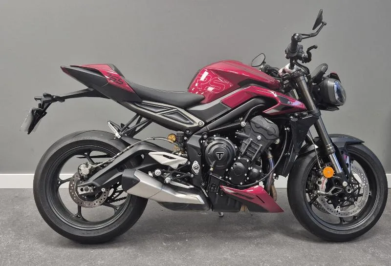 STREET TRIPLE 765 RS