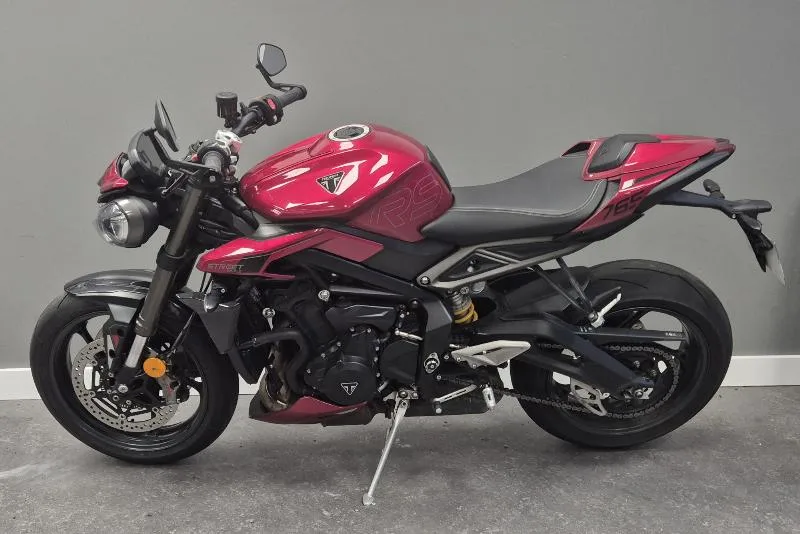 STREET TRIPLE 765 RS