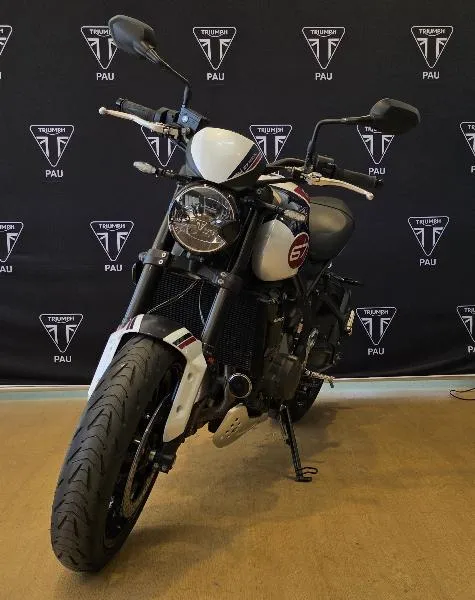TRIDENT 660
